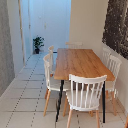 Le Coin Cozy Apartment การ์เอ-ปลูแกร์ ภายนอก รูปภาพ