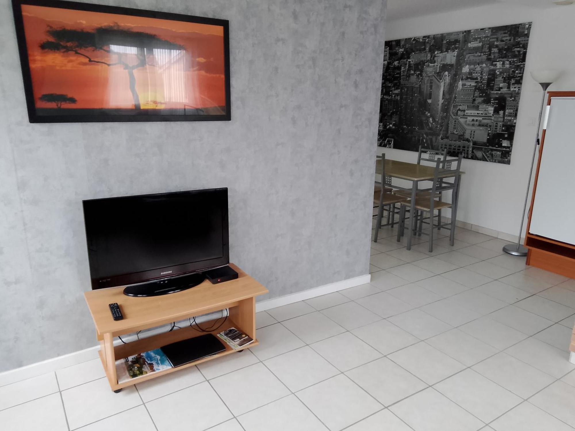 Le Coin Cozy Apartment การ์เอ-ปลูแกร์ ภายนอก รูปภาพ